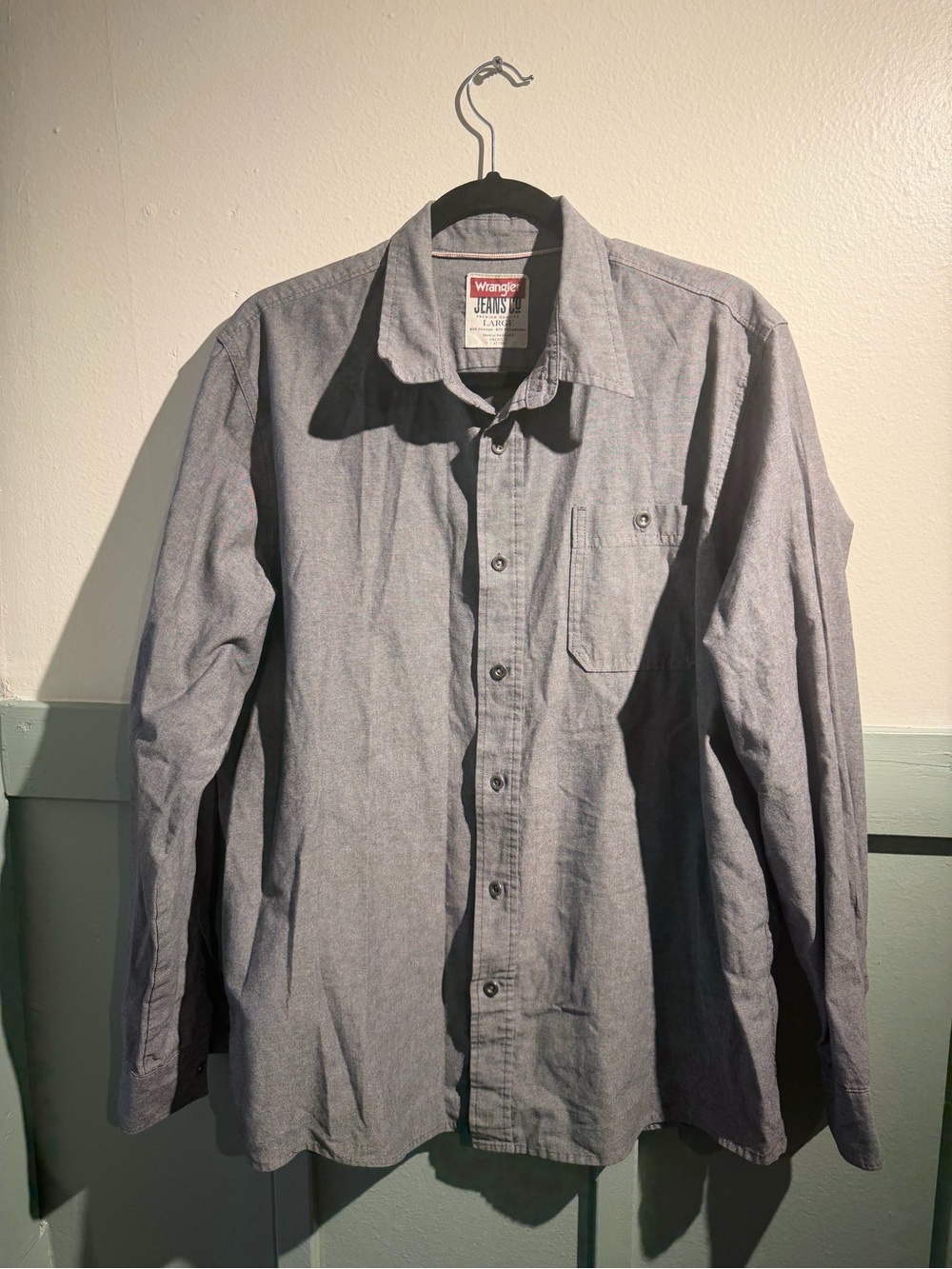Wrangler Men’s Button-Down Shirt - Light Gray